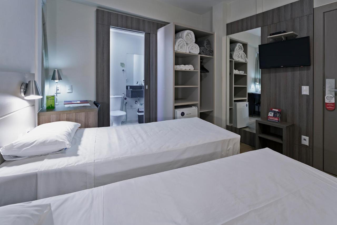 Hotel Valerim Itajai / Navegantes Eksteriør billede