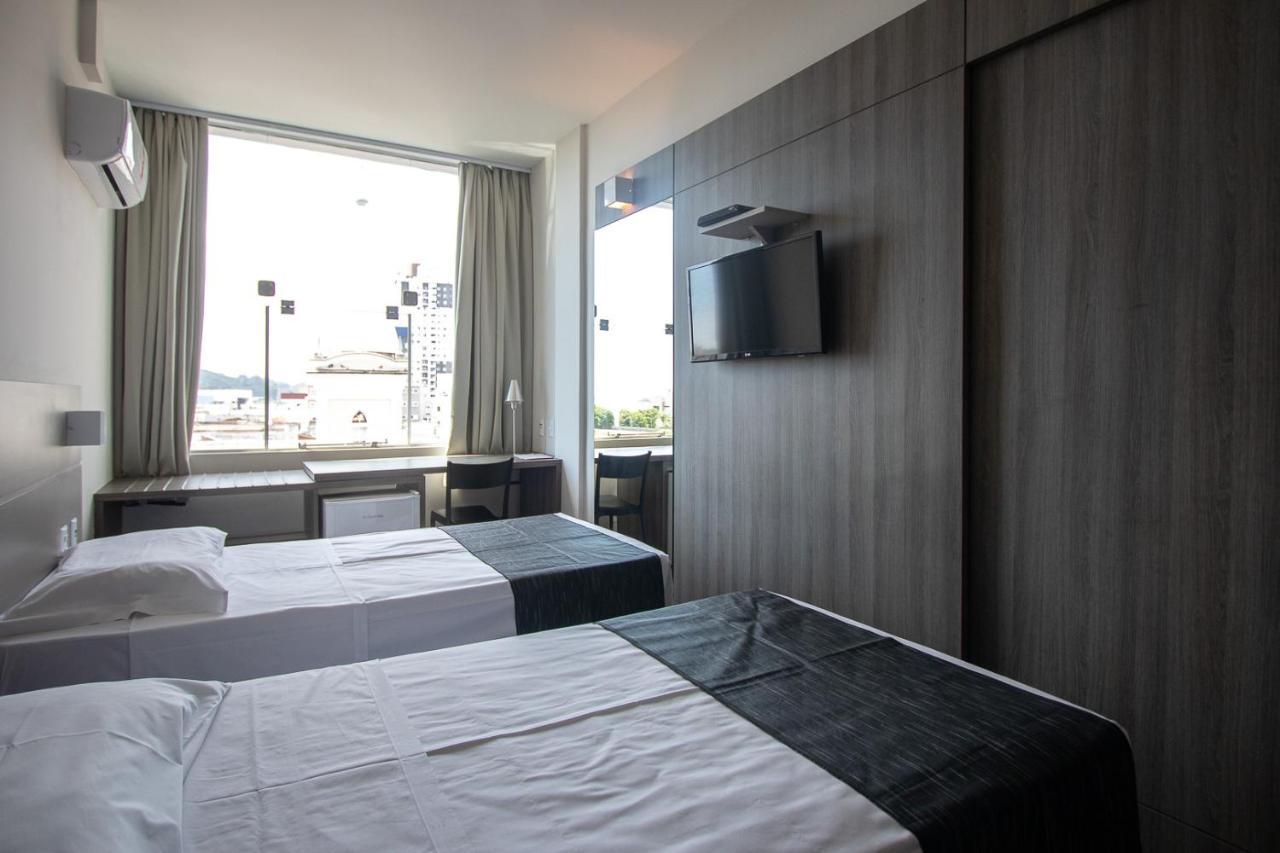 Hotel Valerim Itajai / Navegantes Eksteriør billede