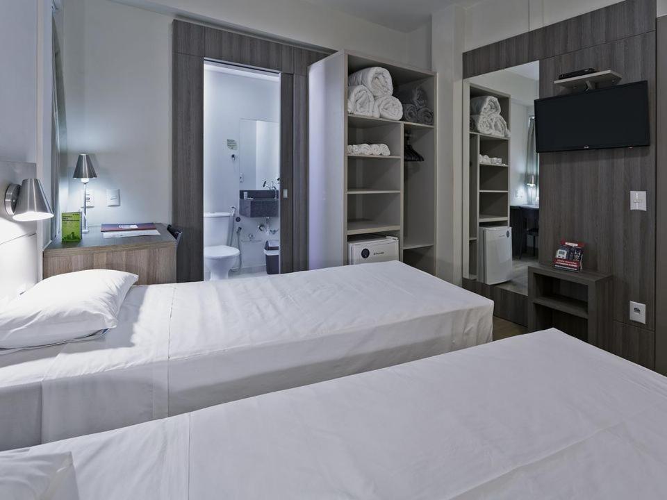 Hotel Valerim Itajai / Navegantes Eksteriør billede