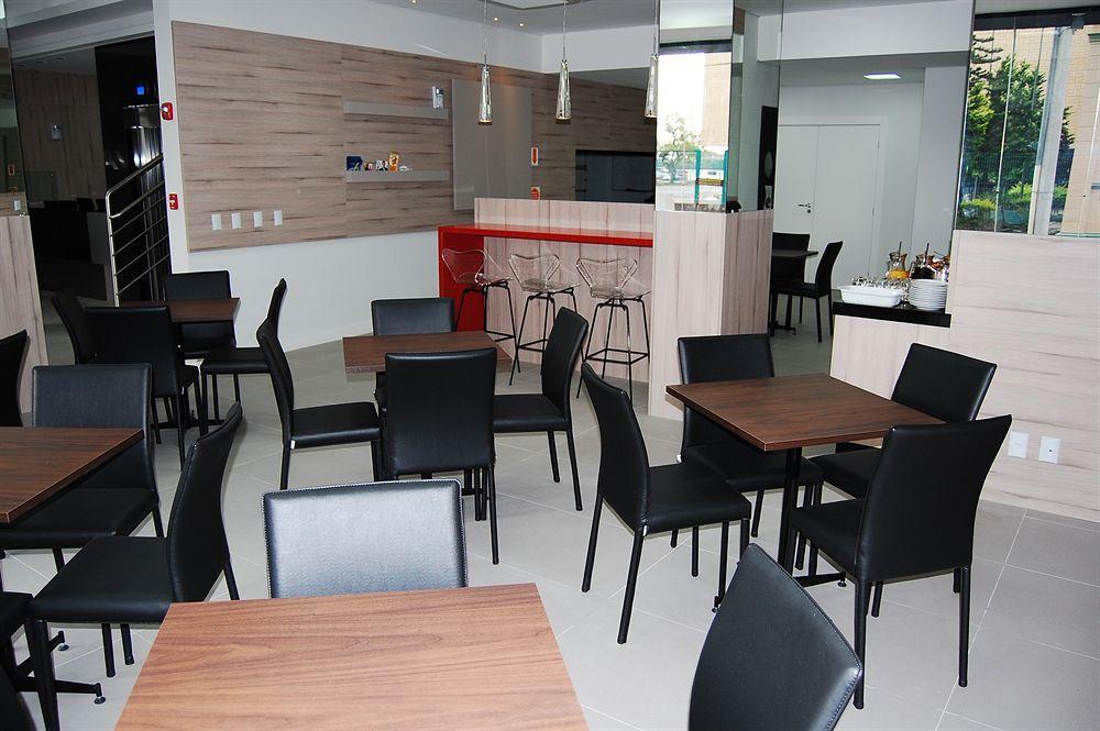 Hotel Valerim Itajai / Navegantes Eksteriør billede